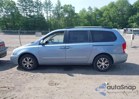 2014 Kia Sedona Lx z USA, uszkodzony, nr VIN KNDMG4C78E6539371